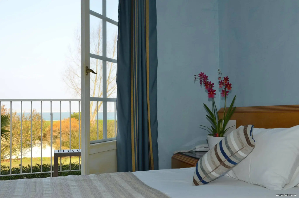 Hôtel et spa les Cleunes Oléron - Général