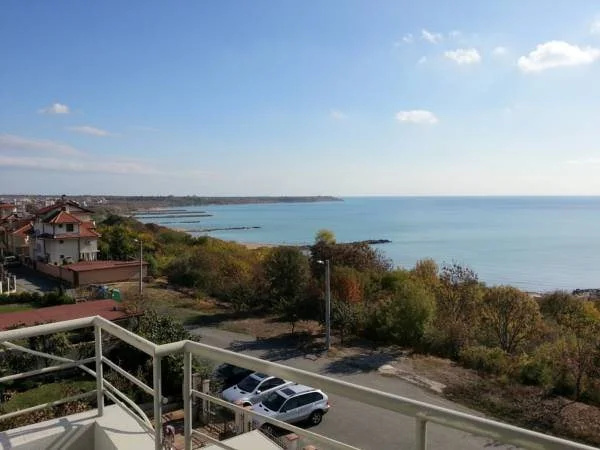 Beach & Waterfront