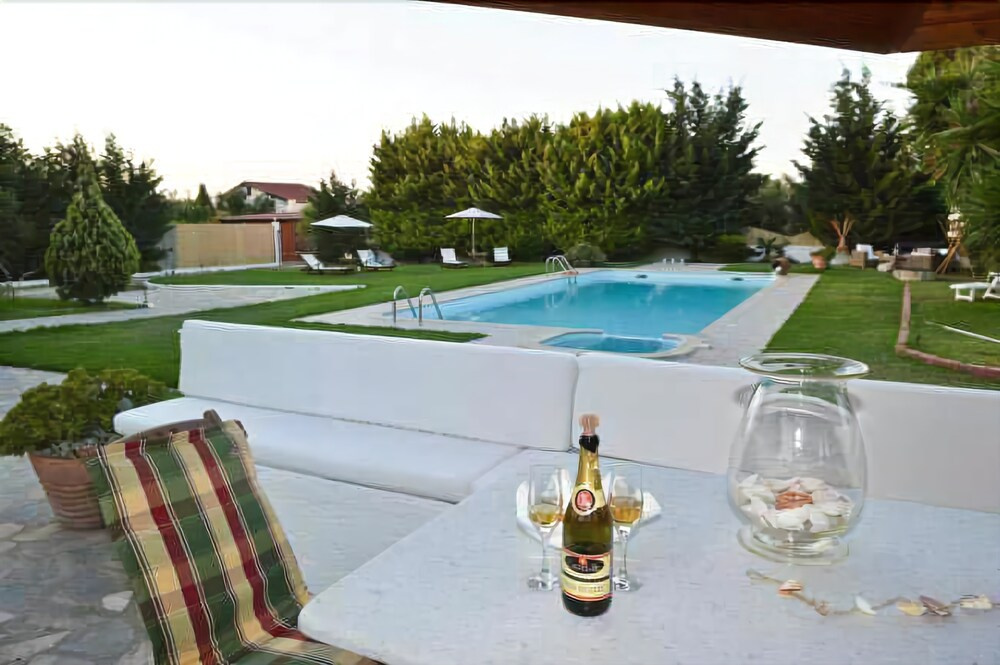 Villa Dimeon 4 * Villa Dimeon 4 *