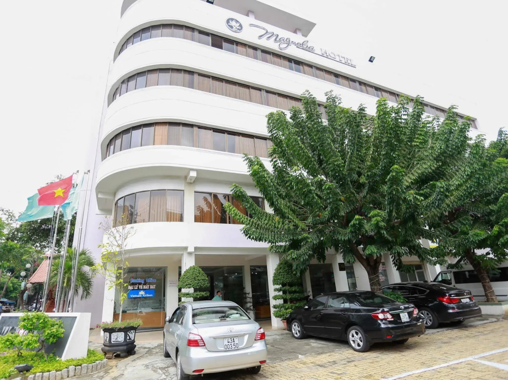 Magnolia Hotel