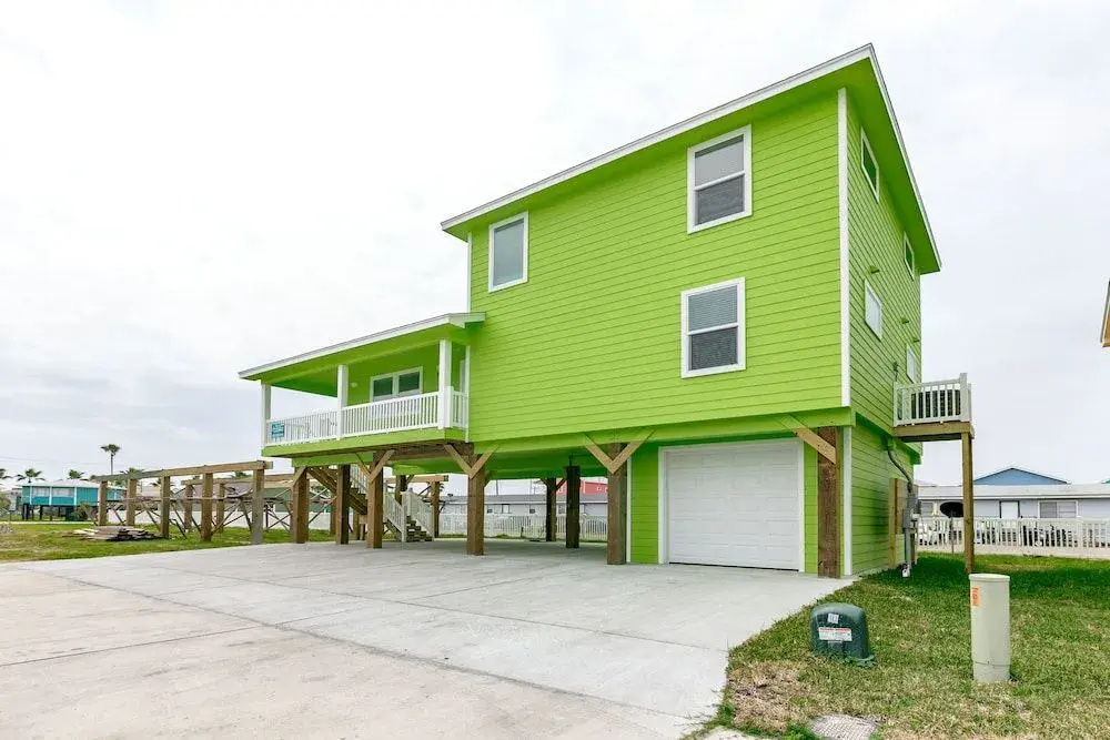 Fluorescent Home 516 by RedAwning