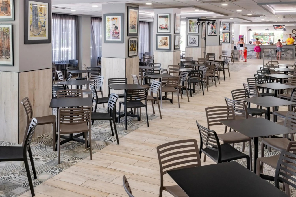 Hotel Oasis Park Splash photo 40