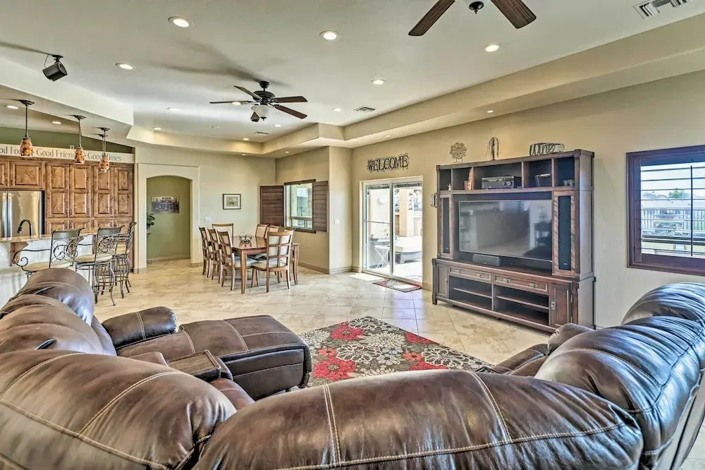 Luxe Retreat w/ Lake Havasu View & Pool! — фото 2