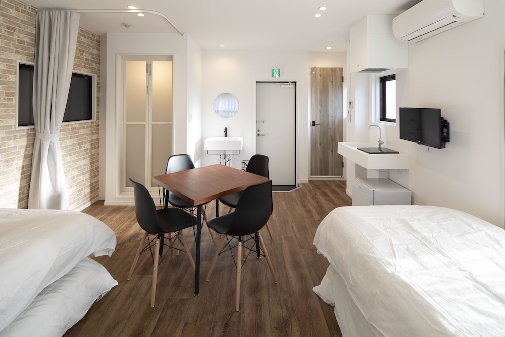 Отель Hotel Little Bird Oku-asakusa в Токио