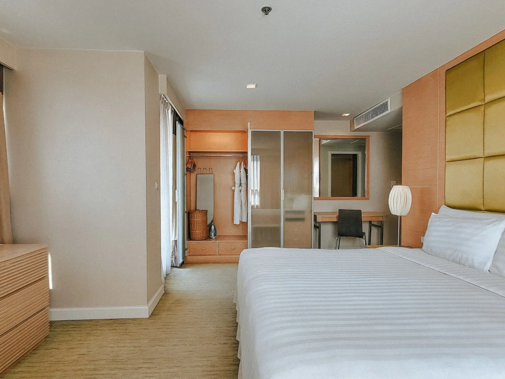 Urbana Langsuan Hotel — фото