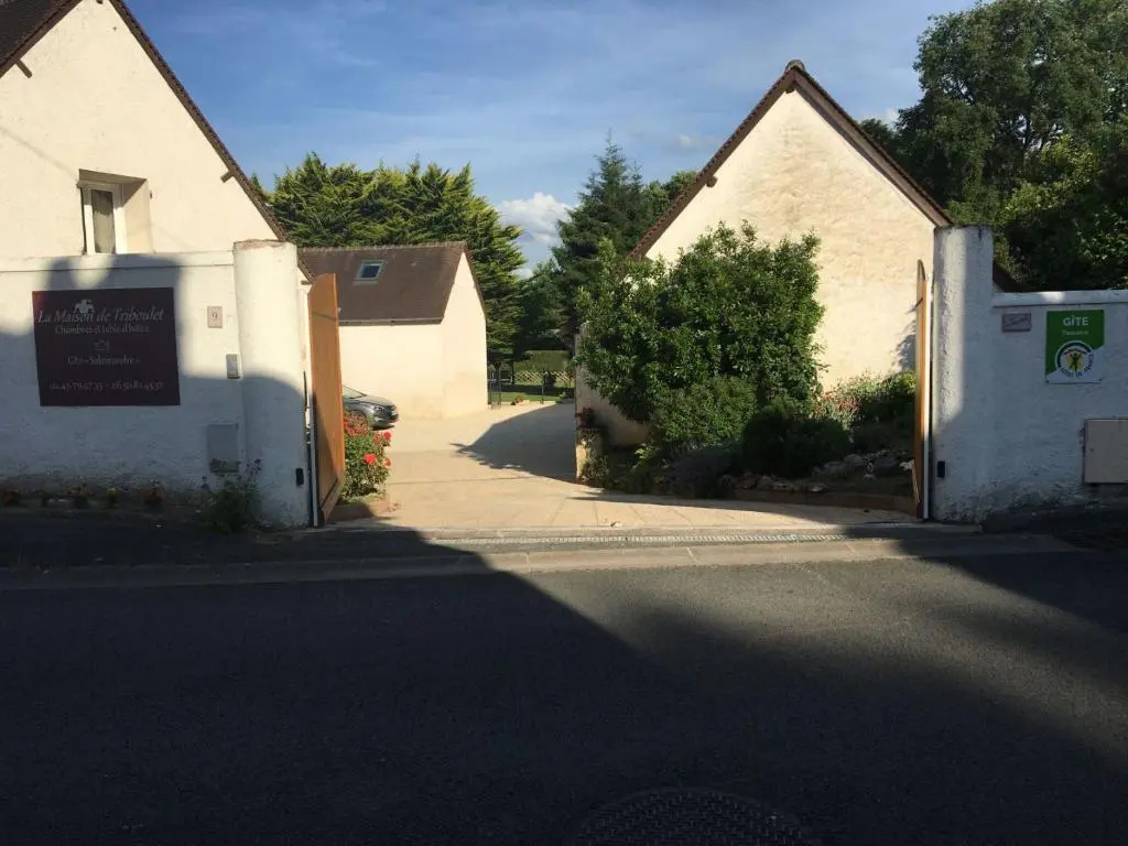 LA MAISON DE TRIBOULET Chambres et table d'hotes -Amboise-