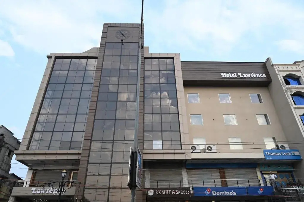 Hotel Lawrence