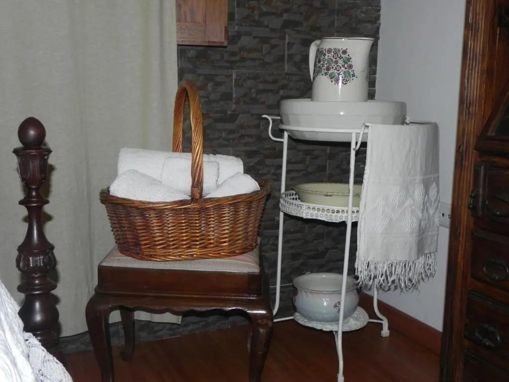 3 Bedrooms Cottage