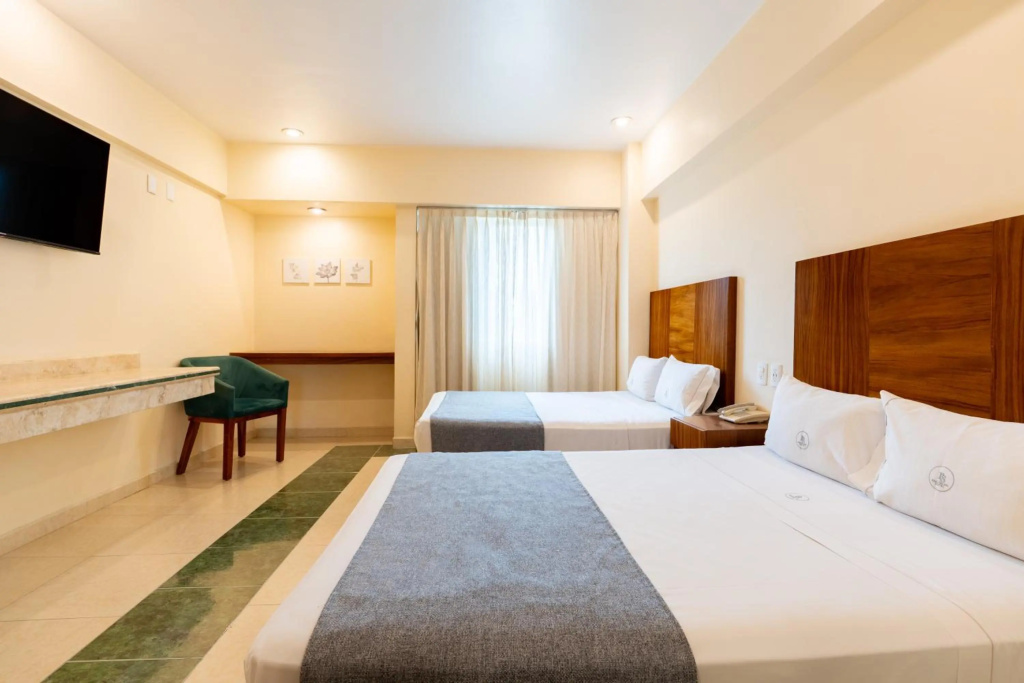 Hotel Real Del Sol — 5