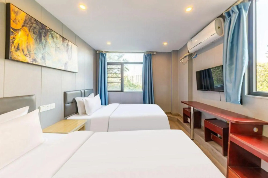 eShiguang Jing Hotel (Wuhan Software Engineering Vocational College)