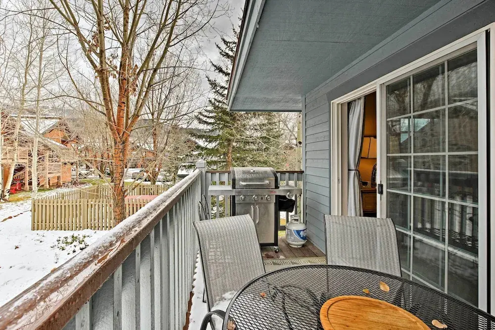 Steamboat Springs Condo w/ Hot Tub & Ski Bus!