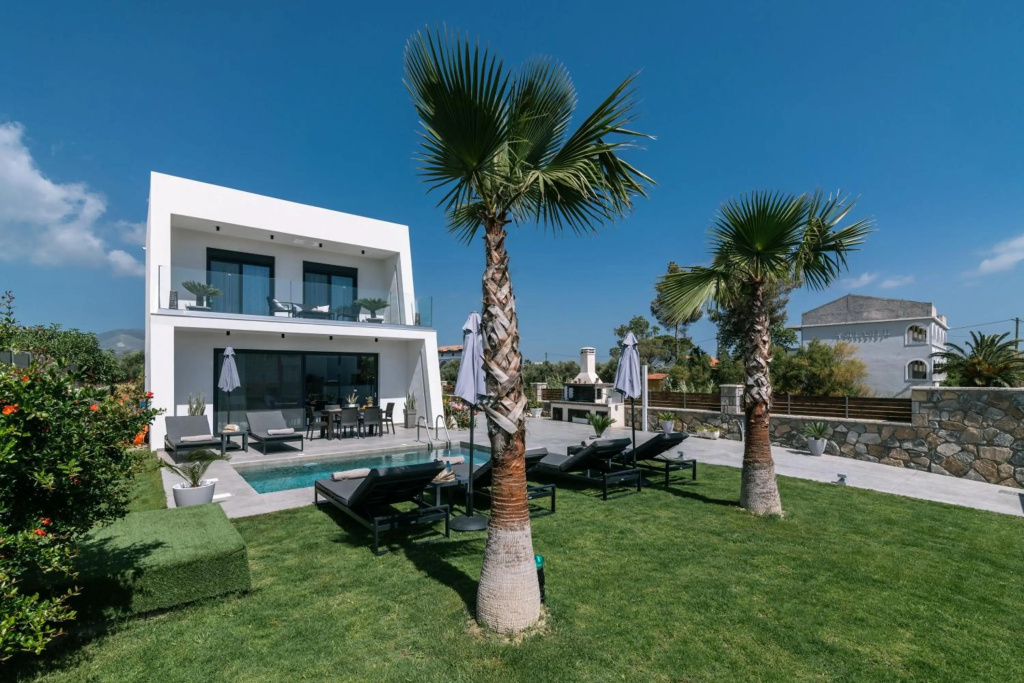 Sun White Villa