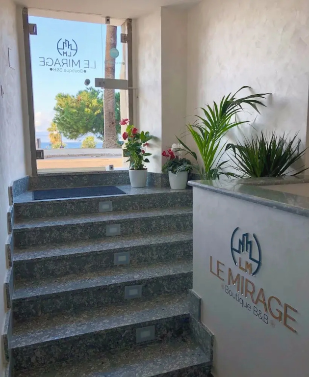 Le Mirage Boutique II