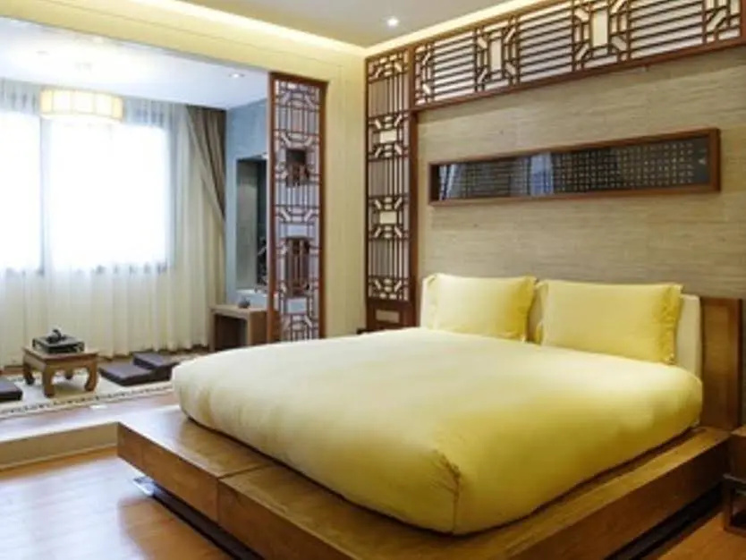 The Mahayana OCT Boutique Hotel