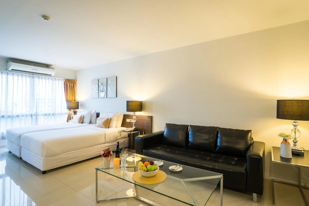 Beyond Suite Hotel — 4