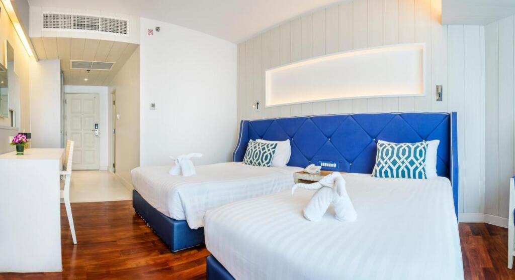 Jomtien Palm Beach Hotel And Resort