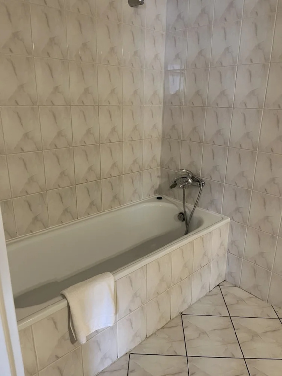 Hit Hotel - Chambres