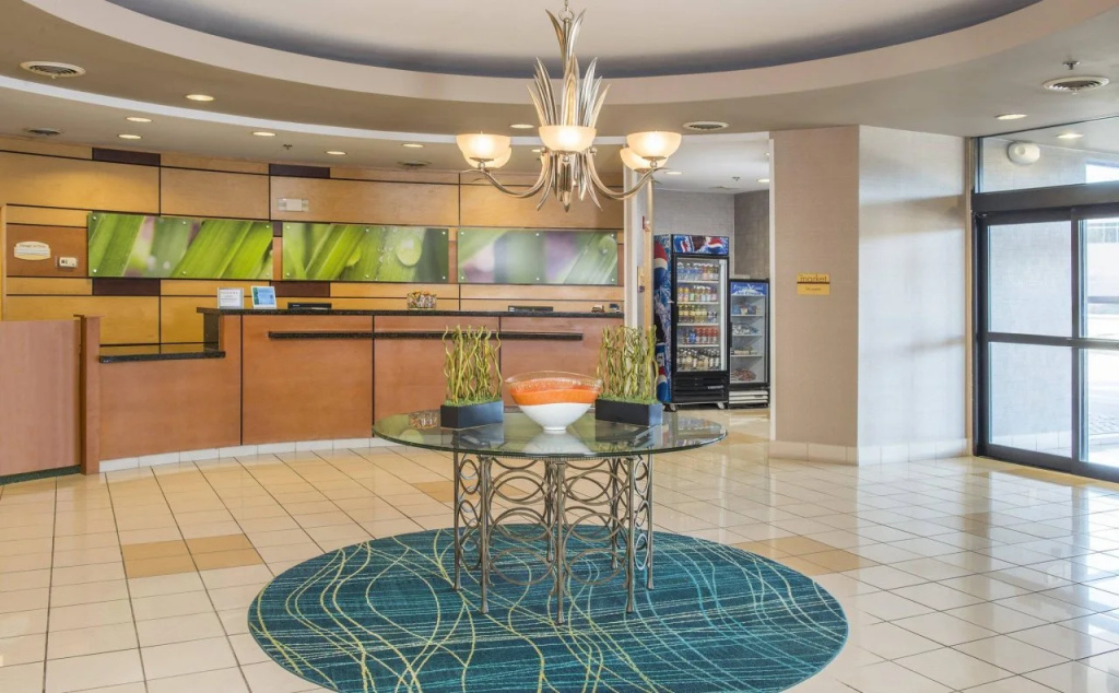 Lobby & Reception