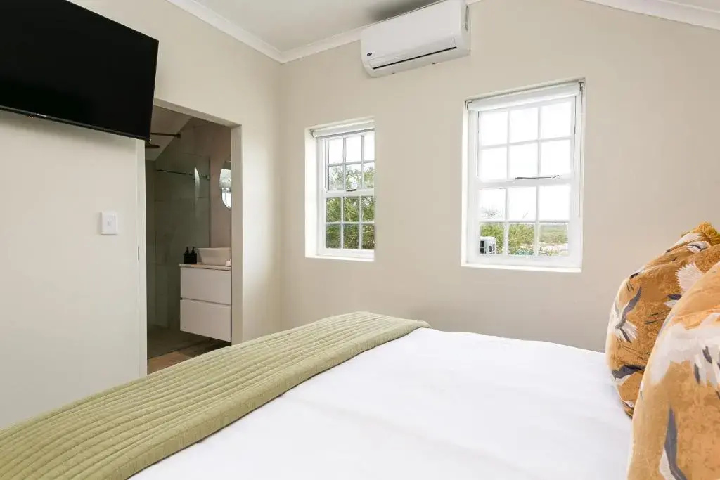 2 Bedrooms Penthouse Apartment