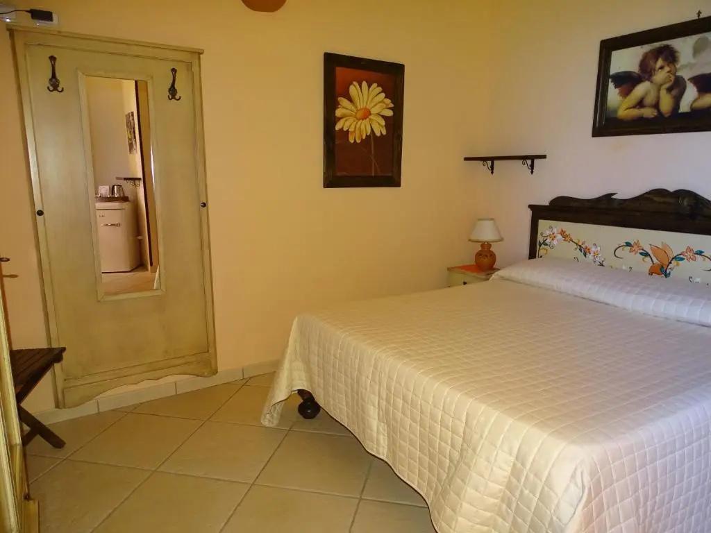 Standard room with lake view