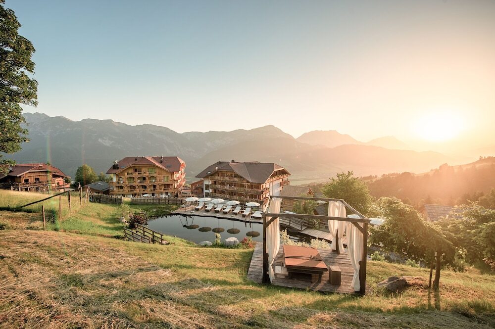 Natur & Wellnesshotel Höflehner picture