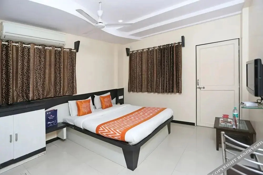 Hotel Sai Kundan