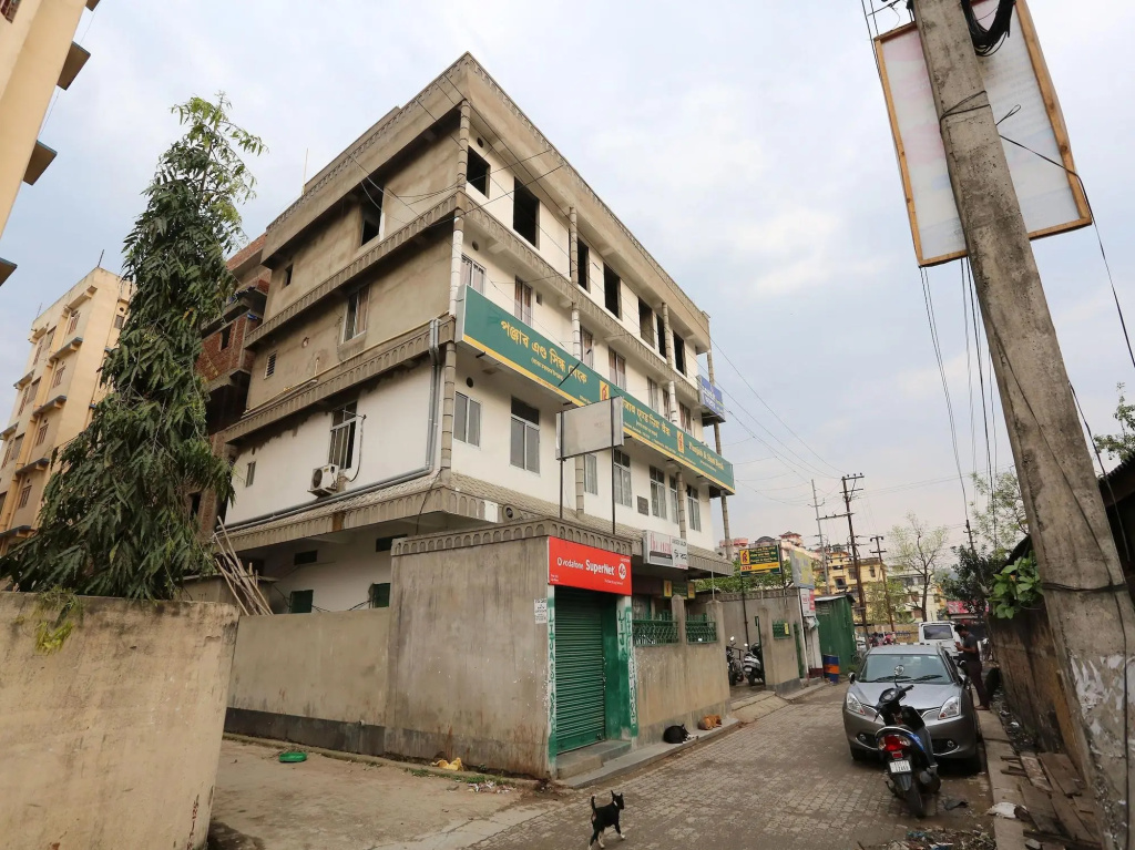 OYO 13265 Aashray Guest House