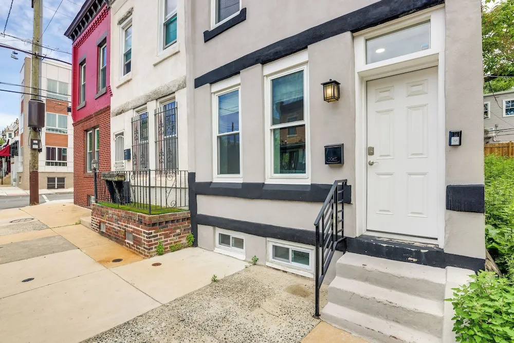 Walk to Fairmount Park: Modern Philly Townhome!