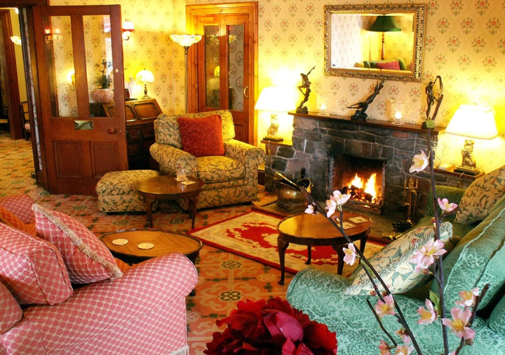 Lobby & Reception