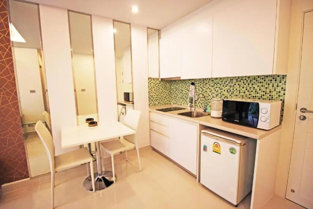 Amazon Residence Pattaya Sunny Rentals - Chambres