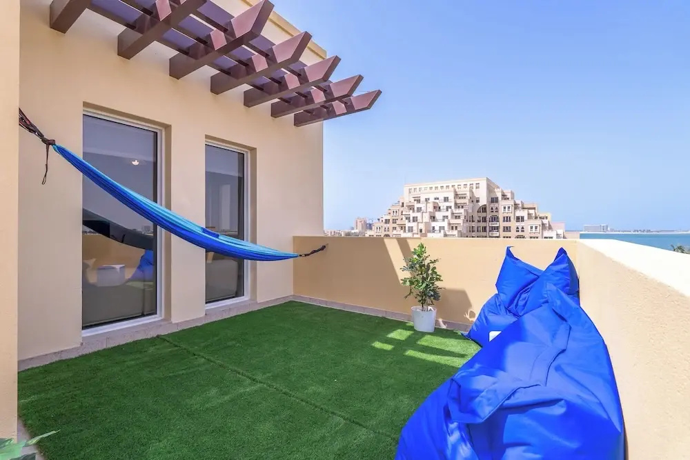 Contemporary Living by The Sea 2BD New Listing