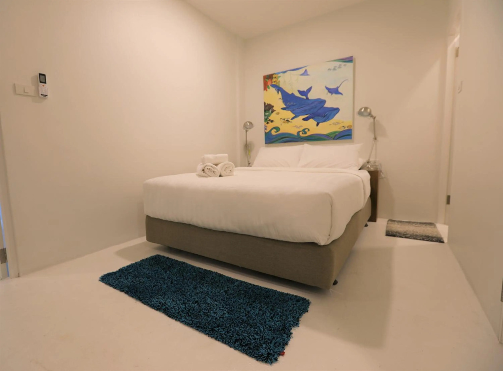 Hostel Lullaby - Adults Only — 3