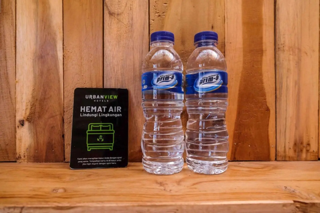 Urbanview Villa Kolopaking Kebumen By Reddoorz