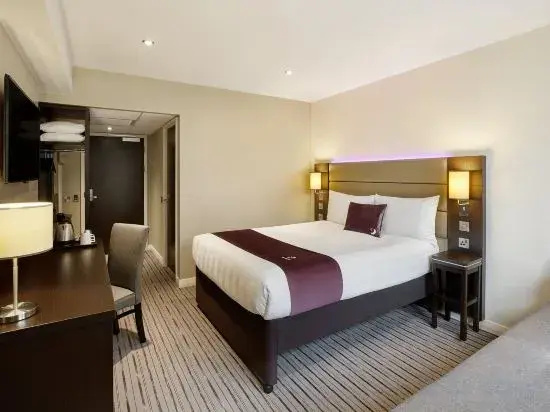 Premier Inn Bristol Parkway (M32)