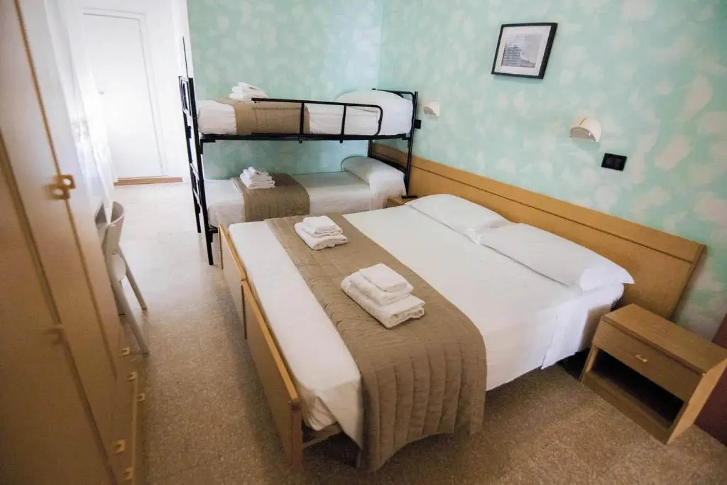 Economy room