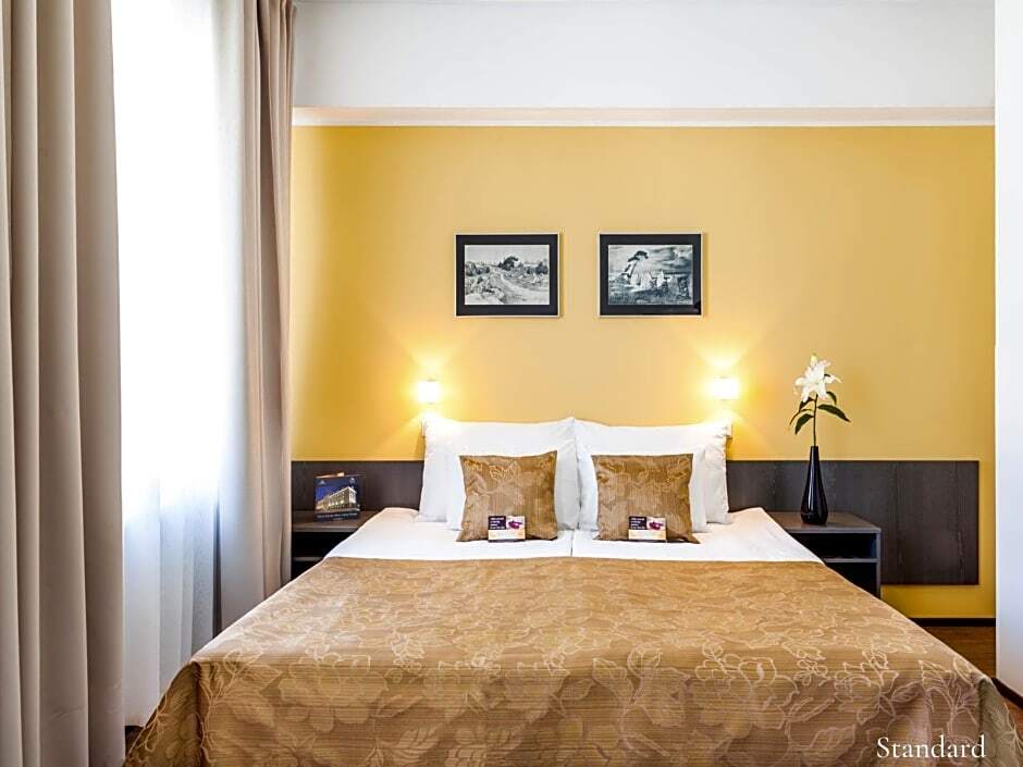 Двухместный номер Standard двуспальная кровать в Kreutzwald Hotel Таллин