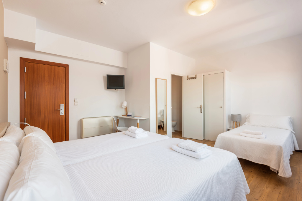 Hostal Jume - Urban Rooms — 4