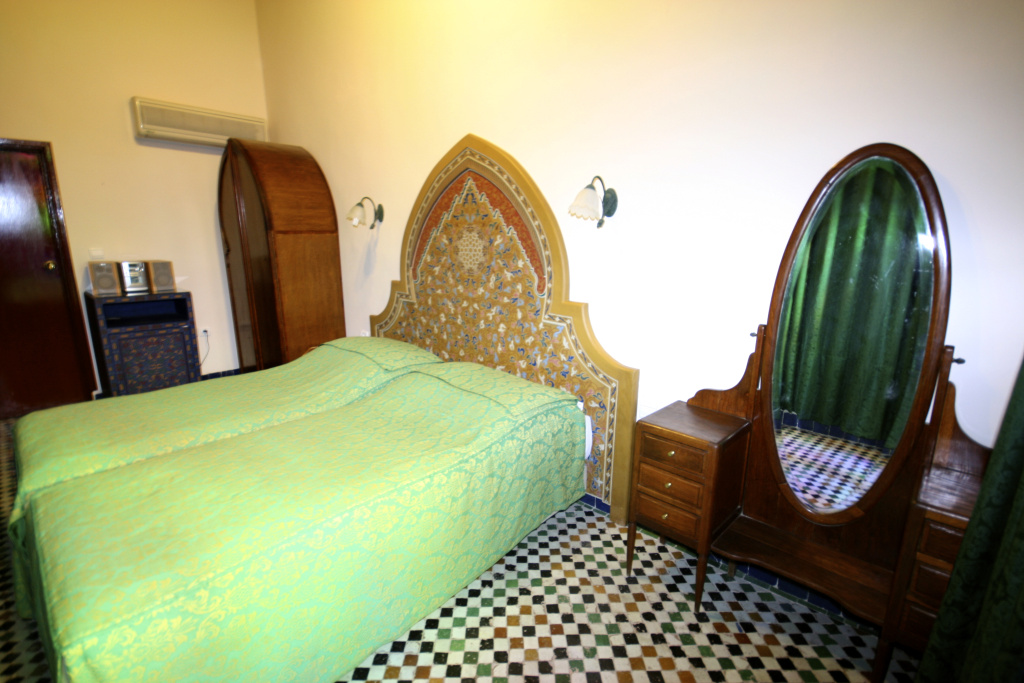 Riad El Ghalia - Général
