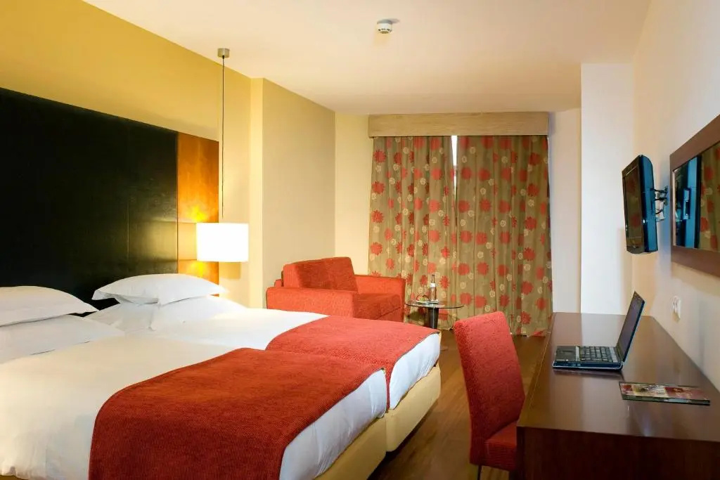 Lezíria Parque Hotel - Chambres