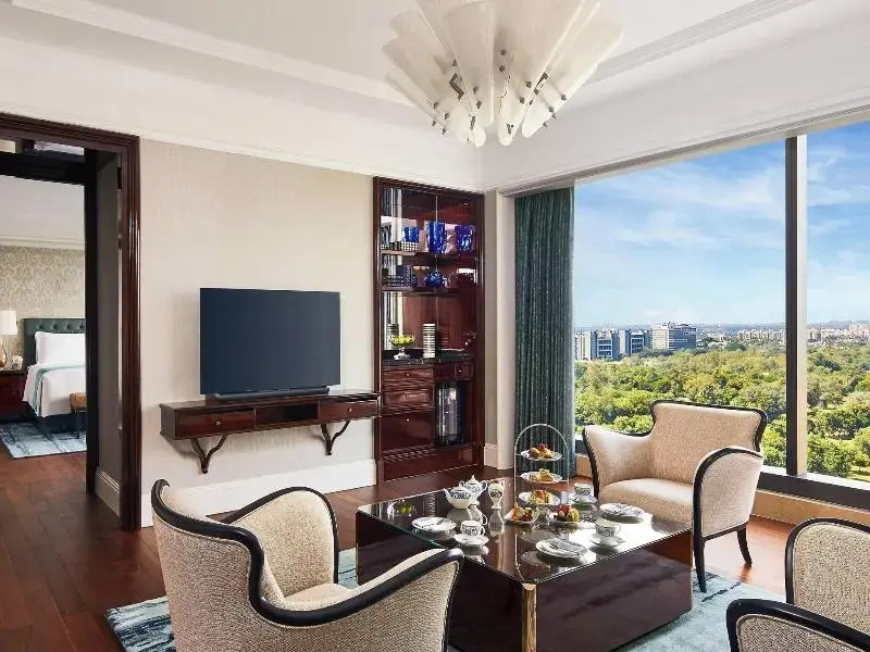 Premier Suite