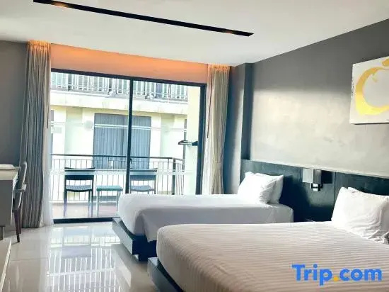 4605 - Studio Apartment with Shared Pool Near Patong Beach