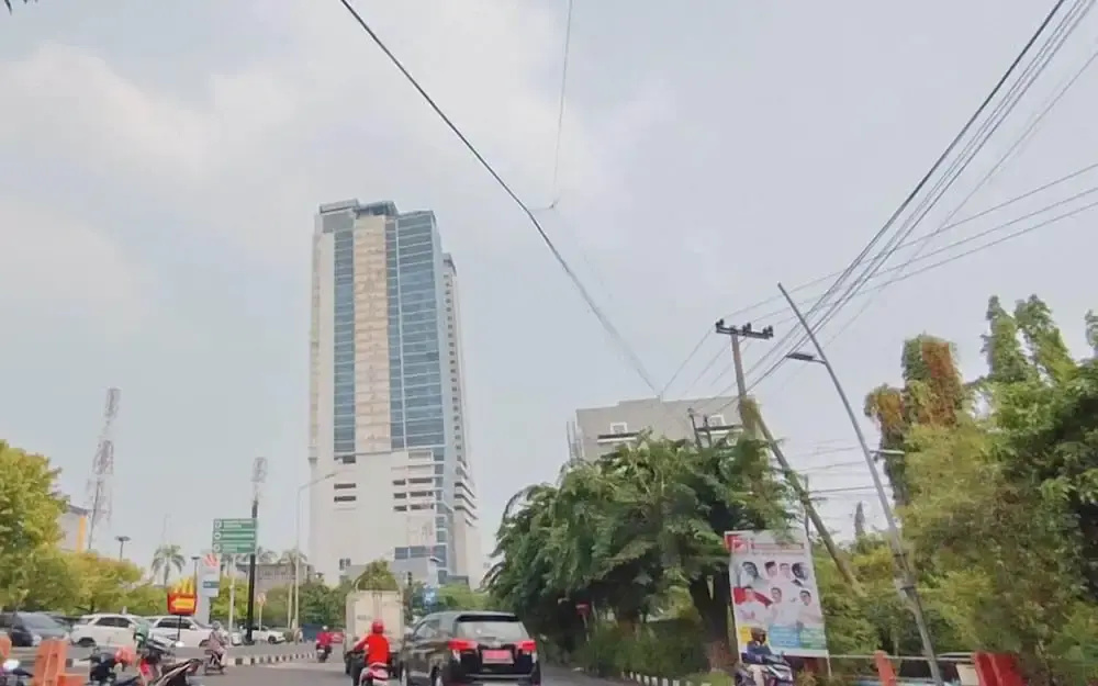 Classic And Compact Studio At The Square Surabaya Apartment