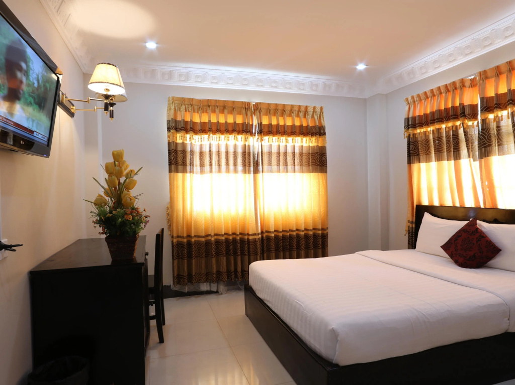 Superior Double room (full double bed)