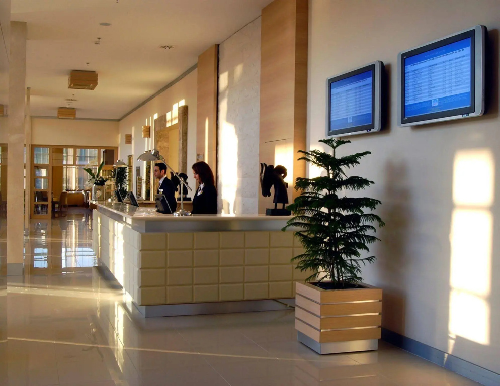 WOW Airport Hotel - Général