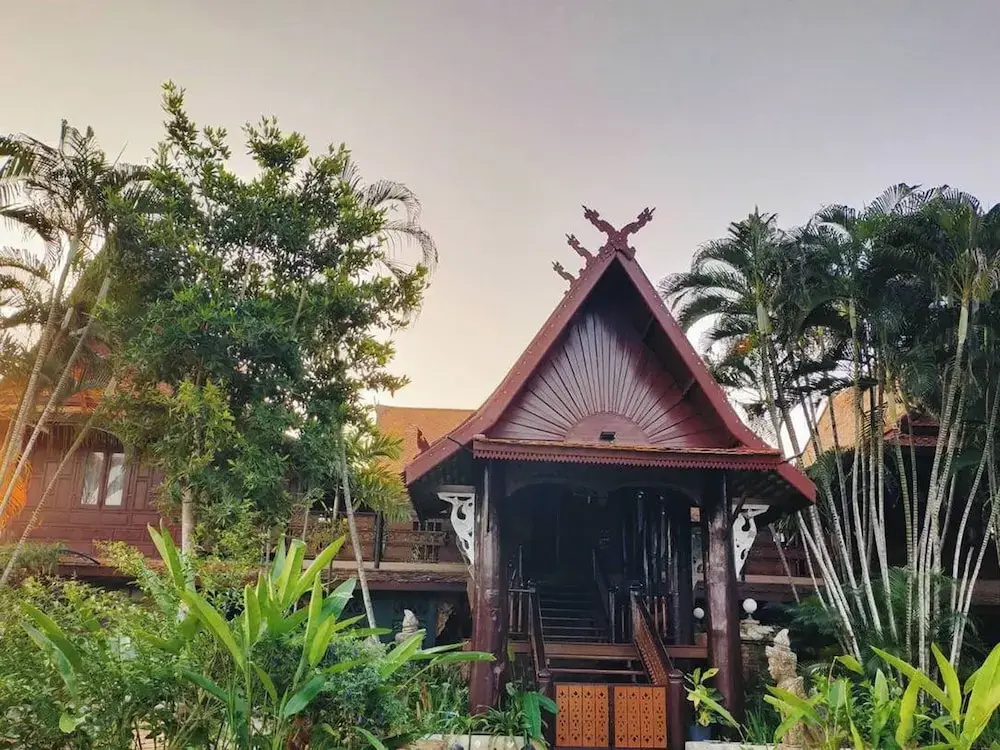 Viewdoi Art and Resort by ZUZU