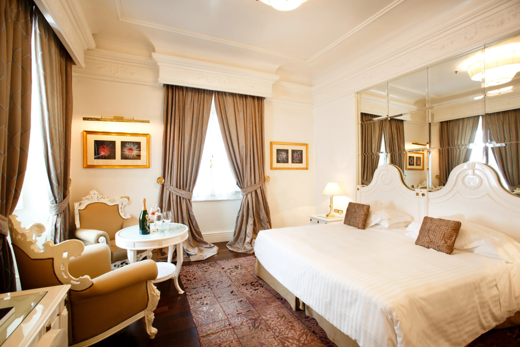 Hotel Majestic Roma - Général