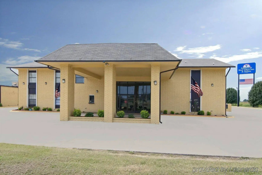 Executive Inn & Suites
