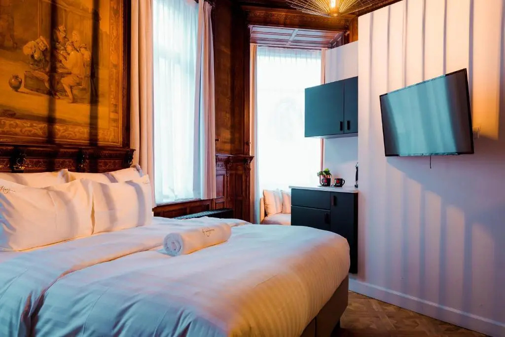 Superior Double room (full double bed)