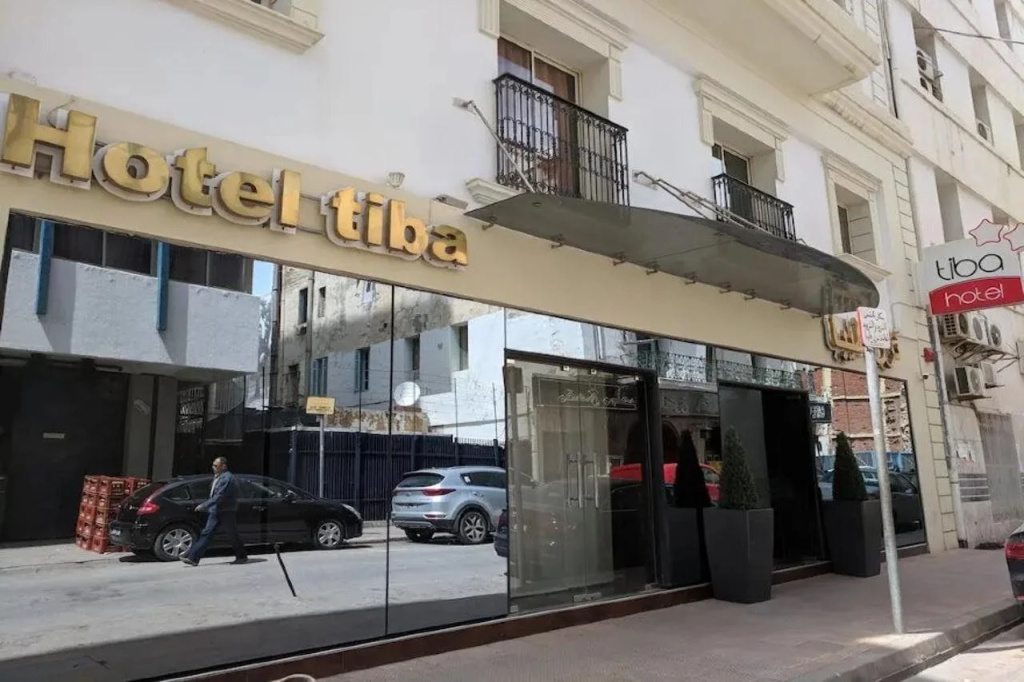 Hôtel Tiba — фото