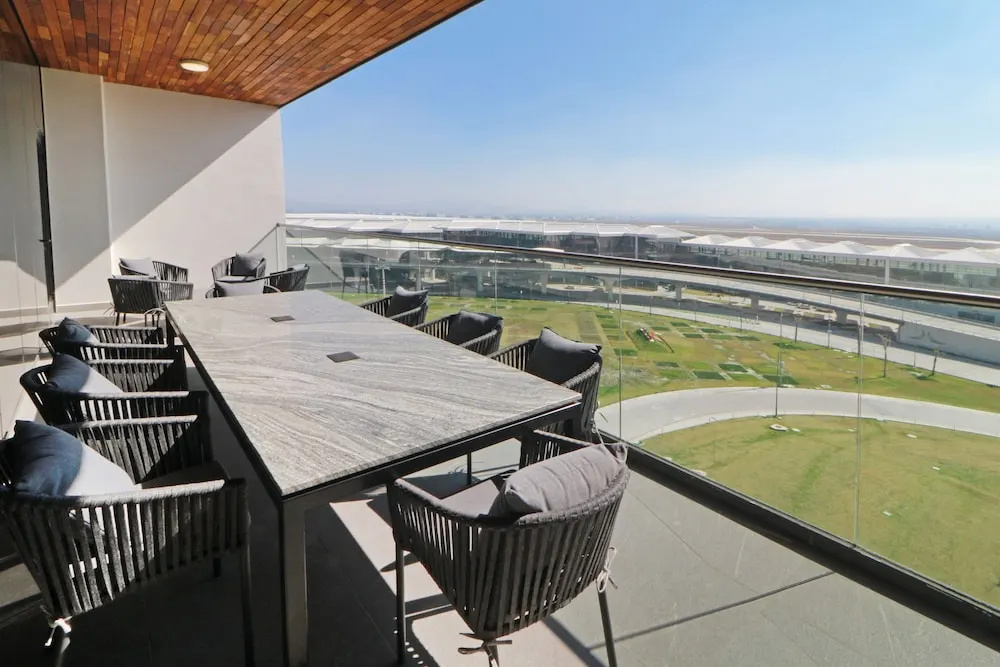 Balcony & Terrace